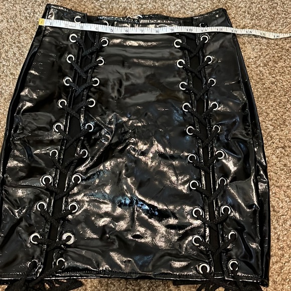 Goth laced pleather faux leather mini skirt top dominatrix rave club cyber crop - Picture 5 of 15